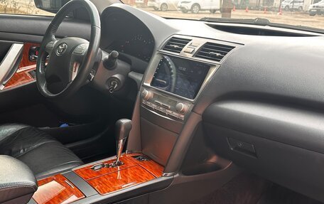 Toyota Camry, 2011 год, 1 300 000 рублей, 26 фотография