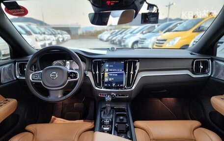 Volvo S60 III, 2022 год, 2 745 000 рублей, 8 фотография