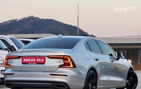 Volvo S60 III, 2022 год, 2 745 000 рублей, 4 фотография