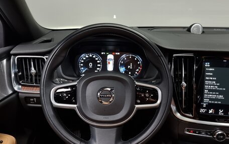 Volvo S60 III, 2021 год, 2 170 000 рублей, 7 фотография