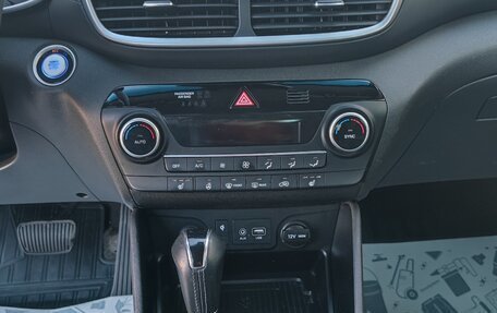 Hyundai Tucson III, 2020 год, 2 370 000 рублей, 10 фотография