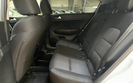 KIA Sportage IV рестайлинг, 2021 год, 1 990 000 рублей, 10 фотография