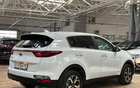 KIA Sportage IV рестайлинг, 2021 год, 1 990 000 рублей, 4 фотография