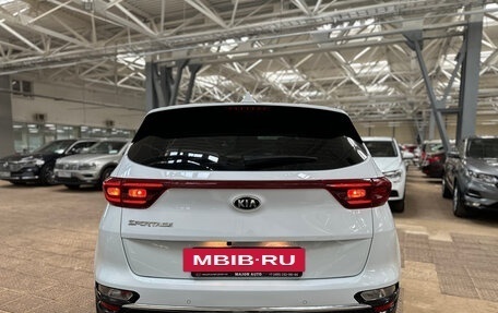 KIA Sportage IV рестайлинг, 2021 год, 1 990 000 рублей, 5 фотография