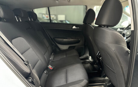 KIA Sportage IV рестайлинг, 2021 год, 1 990 000 рублей, 12 фотография