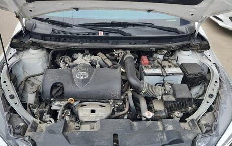 Toyota Yaris XP150 рестайлинг, 2022 год, 1 200 000 рублей, 13 фотография