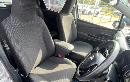 Toyota Vitz, 2018 год, 1 030 000 рублей, 10 фотография