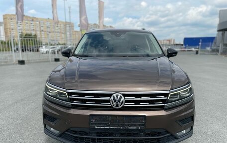 Volkswagen Tiguan II, 2019 год, 2 785 000 рублей, 2 фотография