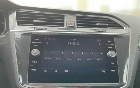 Volkswagen Tiguan II, 2019 год, 2 785 000 рублей, 18 фотография