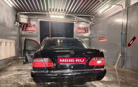 Mercedes-Benz E-Класс, 1998 год, 590 000 рублей, 7 фотография