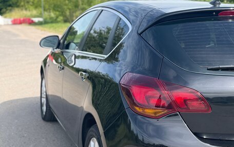 Opel Astra J, 2011 год, 850 000 рублей, 3 фотография