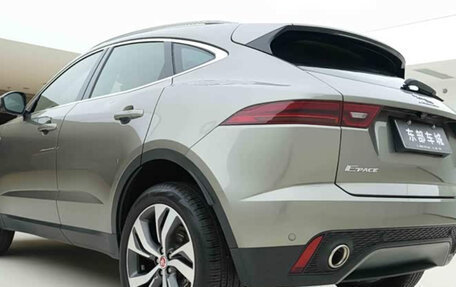 Jaguar E-Pace, 2022 год, 4 120 000 рублей, 4 фотография