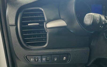 KIA Rio IV, 2018 год, 1 288 000 рублей, 13 фотография