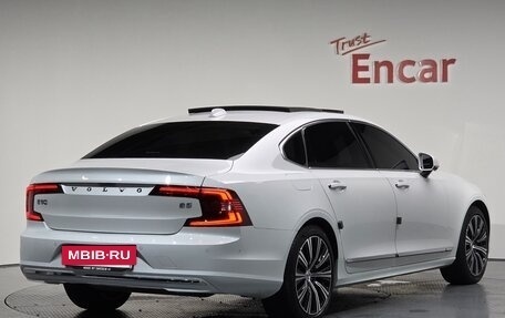 Volvo S90 II рестайлинг, 2021 год, 2 770 000 рублей, 3 фотография