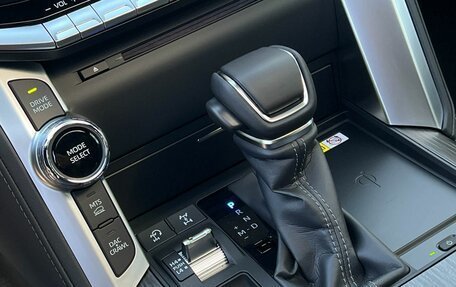 Toyota Land Cruiser, 2025 год, 11 950 000 рублей, 25 фотография