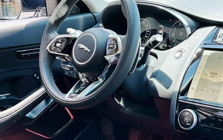 Jaguar E-Pace, 2022 год, 4 120 000 рублей, 7 фотография
