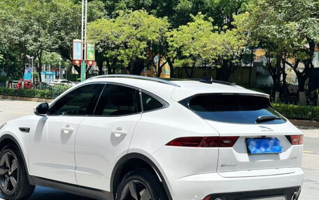 Jaguar E-Pace, 2022 год, 4 120 000 рублей, 4 фотография