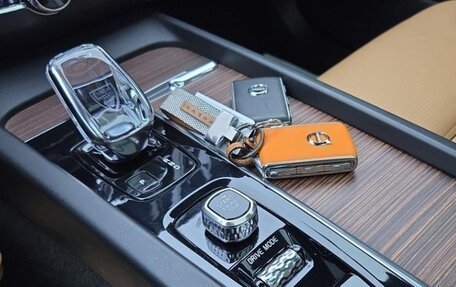 Volvo XC60 II, 2021 год, 2 570 000 рублей, 9 фотография
