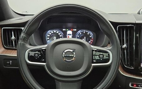 Volvo XC60 II, 2021 год, 2 570 000 рублей, 10 фотография