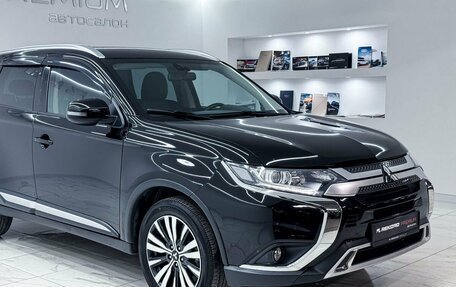 Mitsubishi Outlander III рестайлинг 3, 2019 год, 2 249 000 рублей, 5 фотография