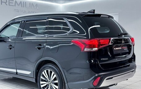 Mitsubishi Outlander III рестайлинг 3, 2019 год, 2 249 000 рублей, 8 фотография