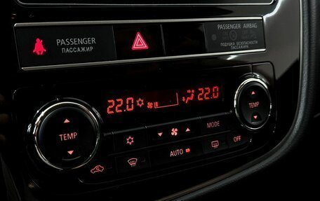 Mitsubishi Outlander III рестайлинг 3, 2019 год, 2 249 000 рублей, 22 фотография