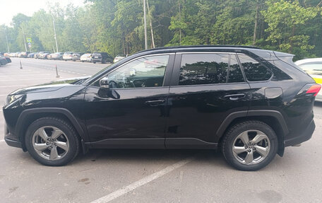 Toyota RAV4, 2019 год, 3 100 000 рублей, 2 фотография