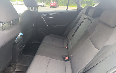 Toyota RAV4, 2019 год, 3 100 000 рублей, 6 фотография