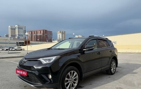 Toyota RAV4, 2017 год, 2 555 000 рублей, 5 фотография