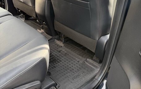 Toyota RAV4, 2017 год, 2 555 000 рублей, 22 фотография