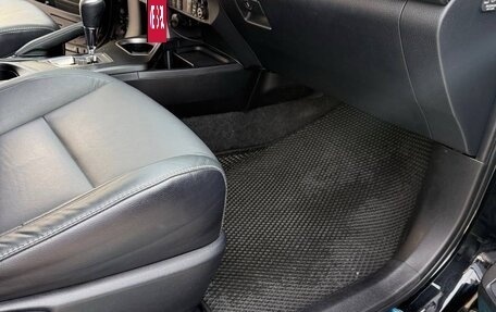 Toyota RAV4, 2017 год, 2 555 000 рублей, 12 фотография