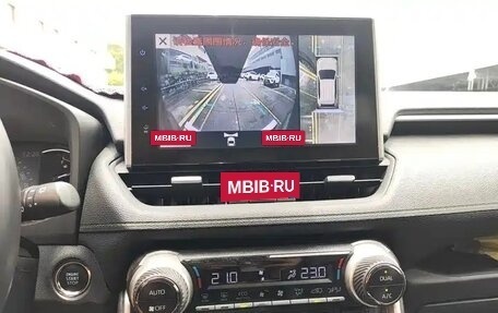 Toyota RAV4, 2023 год, 2 473 000 рублей, 15 фотография