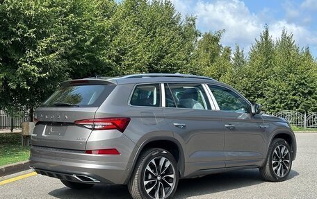 Skoda Kodiaq I, 2025 год, 3 994 000 рублей, 5 фотография