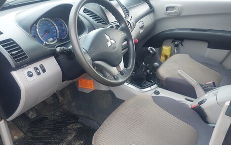 Mitsubishi L200 IV рестайлинг, 2008 год, 900 000 рублей, 9 фотография