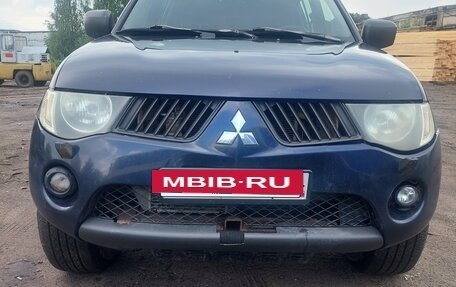 Mitsubishi L200 IV рестайлинг, 2008 год, 900 000 рублей, 5 фотография