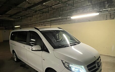 Mercedes-Benz V-Класс, 2014 год, 3 590 000 рублей, 5 фотография
