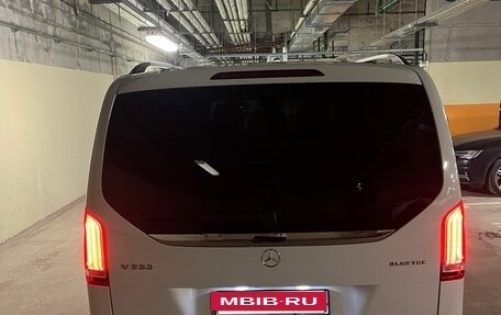 Mercedes-Benz V-Класс, 2014 год, 3 590 000 рублей, 8 фотография