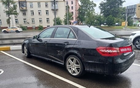 Mercedes-Benz E-Класс, 2012 год, 1 500 000 рублей, 3 фотография