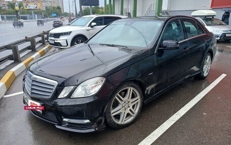 Mercedes-Benz E-Класс, 2012 год, 1 500 000 рублей, 7 фотография