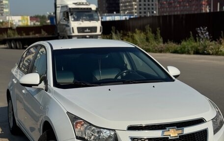 Chevrolet Cruze II, 2012 год, 750 000 рублей, 3 фотография