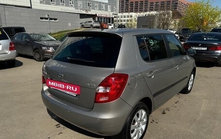 Skoda Fabia II, 2014 год, 890 000 рублей, 5 фотография