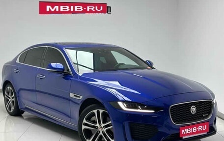 Jaguar XE I рестайлинг, 2022 год, 2 270 000 рублей, 3 фотография