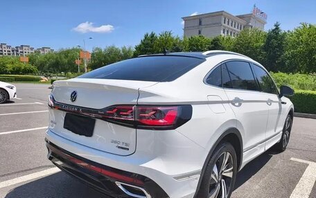 Volkswagen Tiguan II, 2022 год, 3 050 000 рублей, 6 фотография