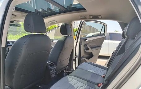 Volkswagen Tiguan II, 2022 год, 3 050 000 рублей, 25 фотография