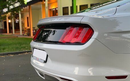 Ford Mustang VI рестайлинг, 2016 год, 2 749 000 рублей, 10 фотография