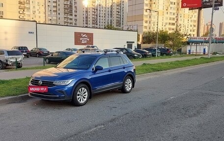 Volkswagen Tiguan II, 2021 год, 2 800 000 рублей, 9 фотография