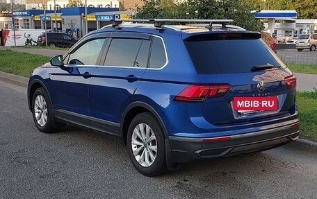 Volkswagen Tiguan II, 2021 год, 2 800 000 рублей, 13 фотография