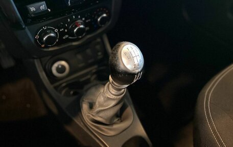 Renault Duster I рестайлинг, 2015 год, 1 070 000 рублей, 31 фотография