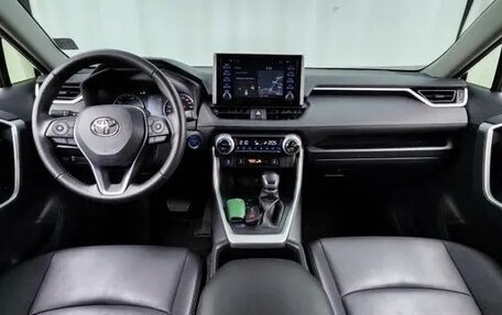 Toyota RAV4, 2022 год, 3 170 065 рублей, 2 фотография