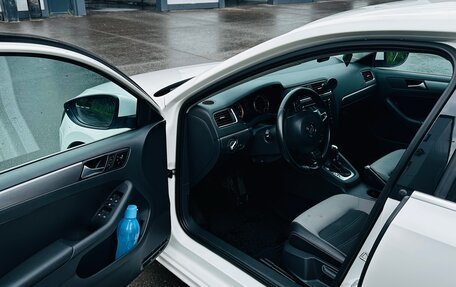 Volkswagen Jetta VI, 2014 год, 1 300 000 рублей, 7 фотография
